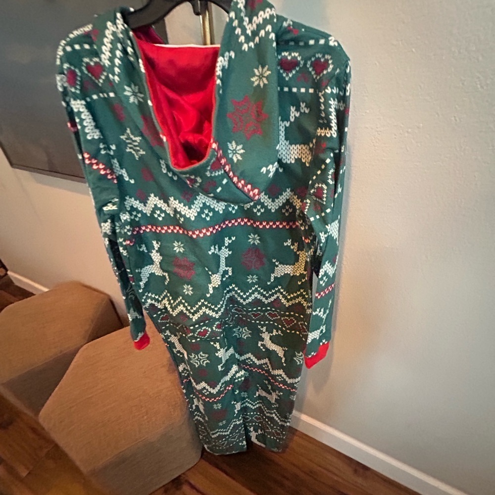 NWOT Giggling Get Up Green Reindeer Pajamas - Picture 15 of 15